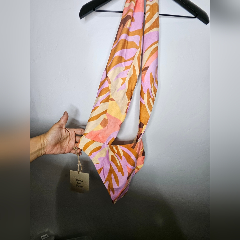 Stone Fox One Piece Azalea Swim Suit in Tropic ize SM New - Picture 2 of 4